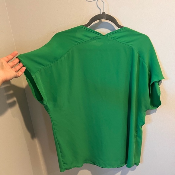 Fab'rik Vibrant Green Flowy V-Neck Blouse - Picture 2 of 3